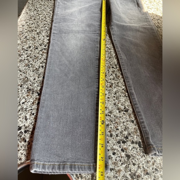 Crosby & Howard Jeans Men’s Size 30x30 Gray washed out look - Picture 3 of 10